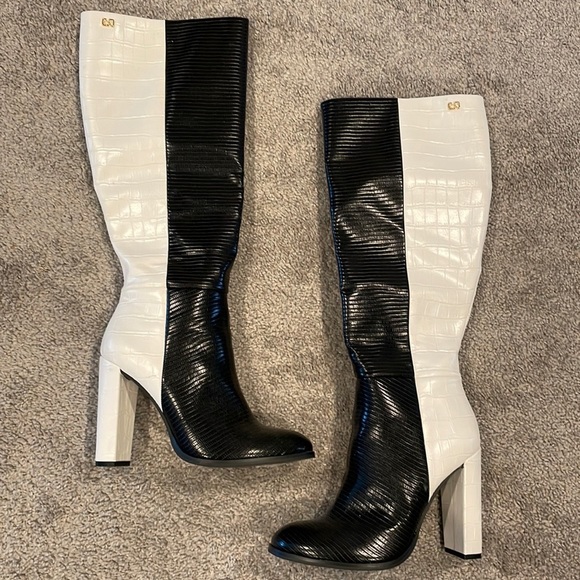 Calvin Klein Knee Boots - Picture 1 of 13